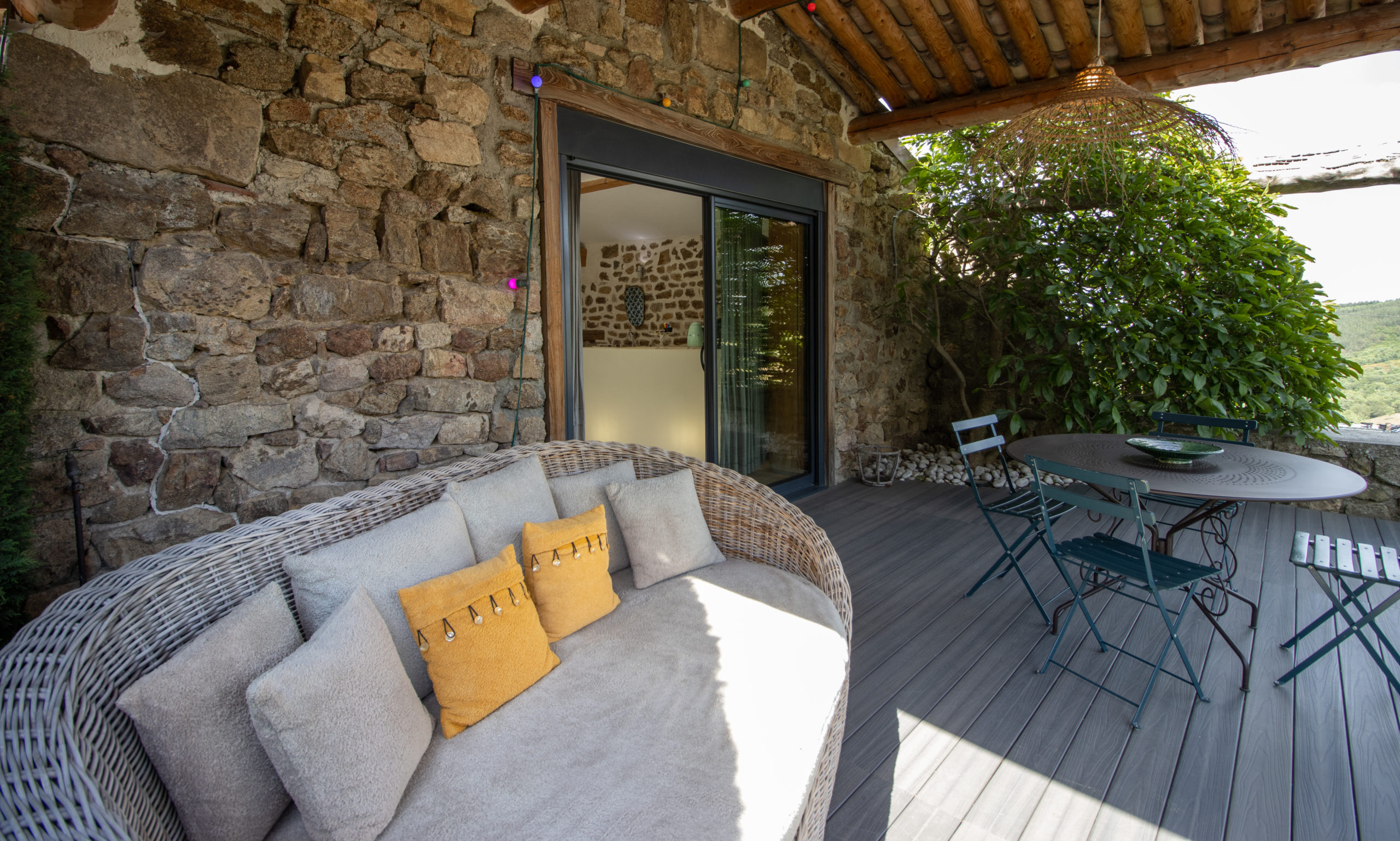 La terrasse de la chomotte dans la nature